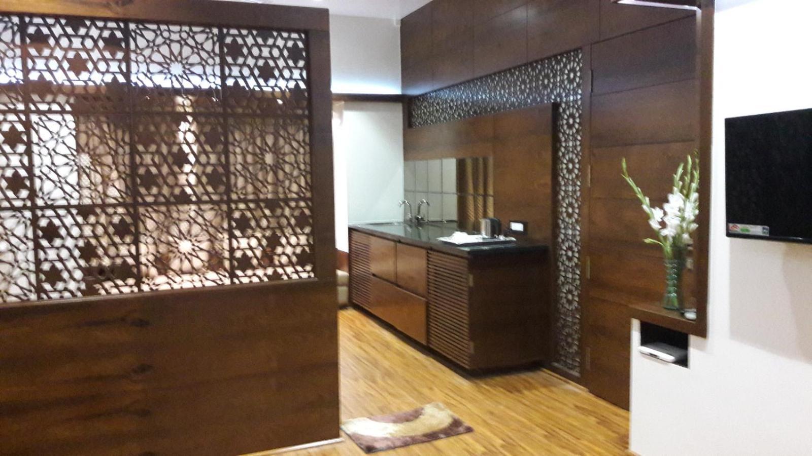 Hotel Samdareeya Pvt Ltd Джабалпур Экстерьер фото